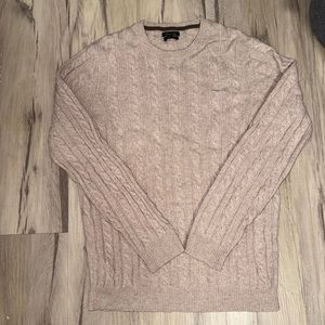 Massimo dutti sweater in creamy color barely worn.
